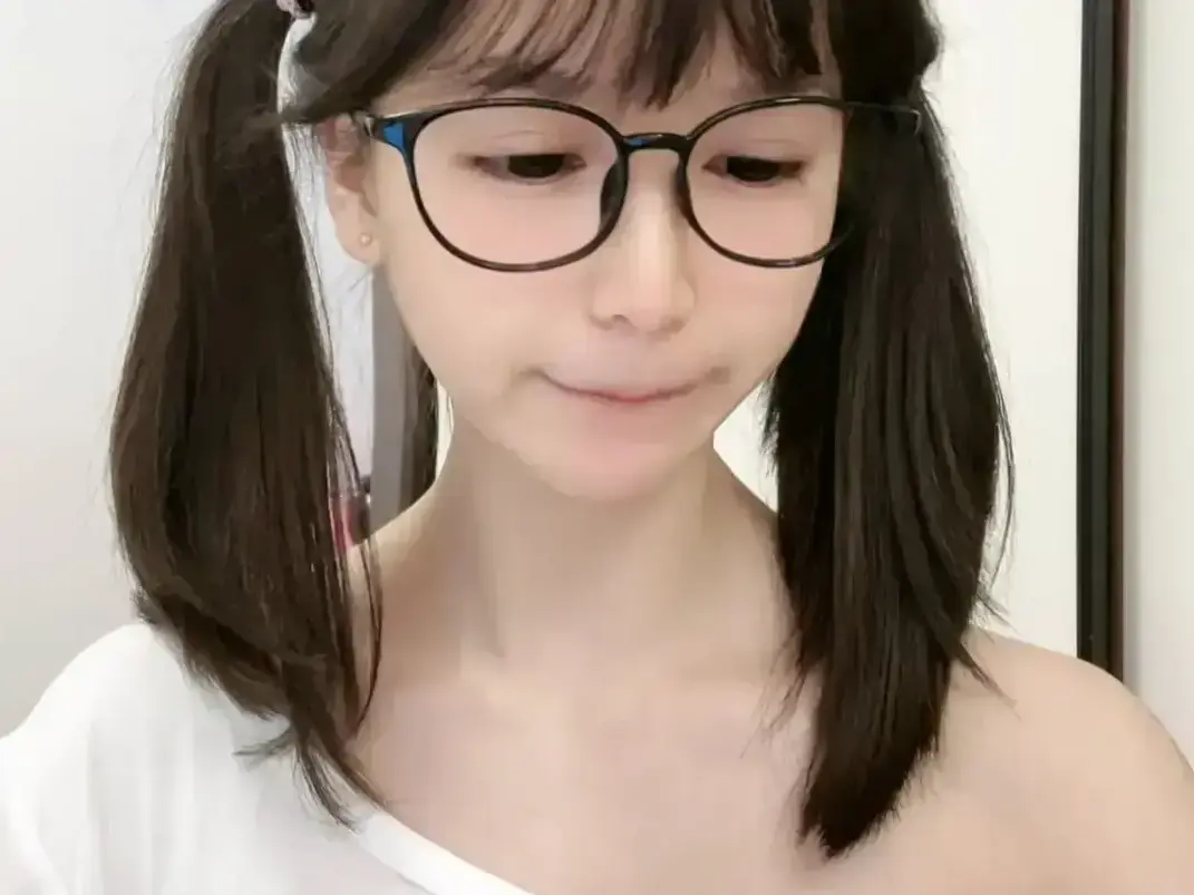 《萌小栖》天才交易员咯咯哒vlog原视频全集-无删减免费畅播-完整版极速获取-高清资源值得二刷