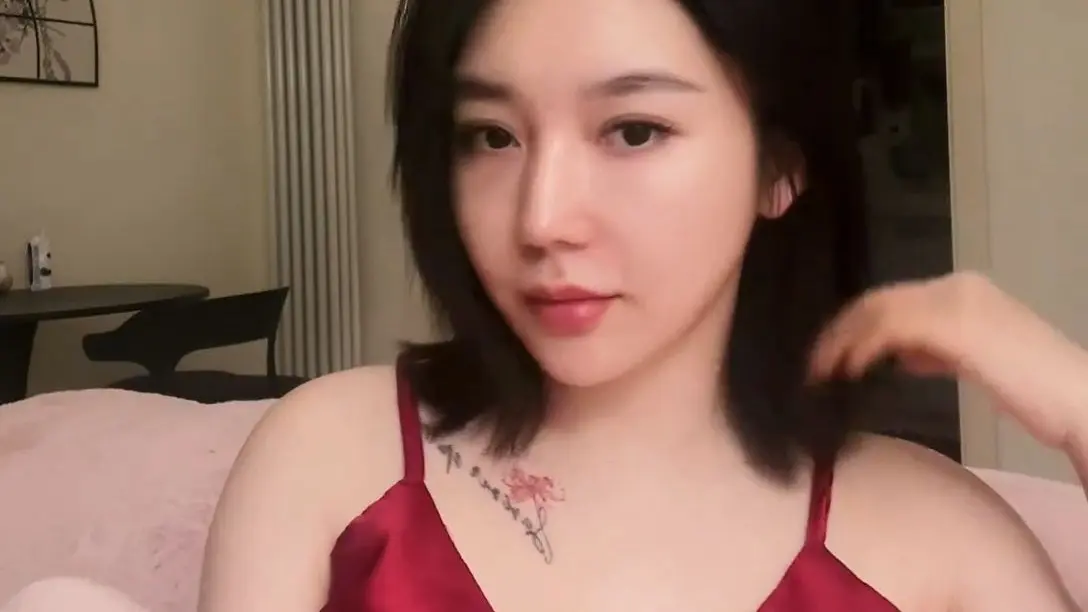 教母eliy短剧《eliy3人行资源》4K超清完整版在线观看-资源全集可免费播放-画质高清无广告
