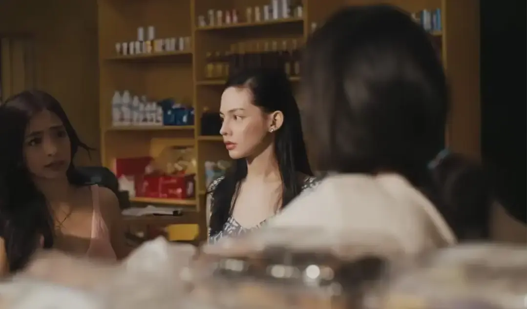 《奶油馅饼》2026菲律宾剧情惊悚电影-安杰尔卡斯特罗主演反转不断-蓝光4K无删减高清完整版-夸克网盘免费下载在线观看奶油馅饼